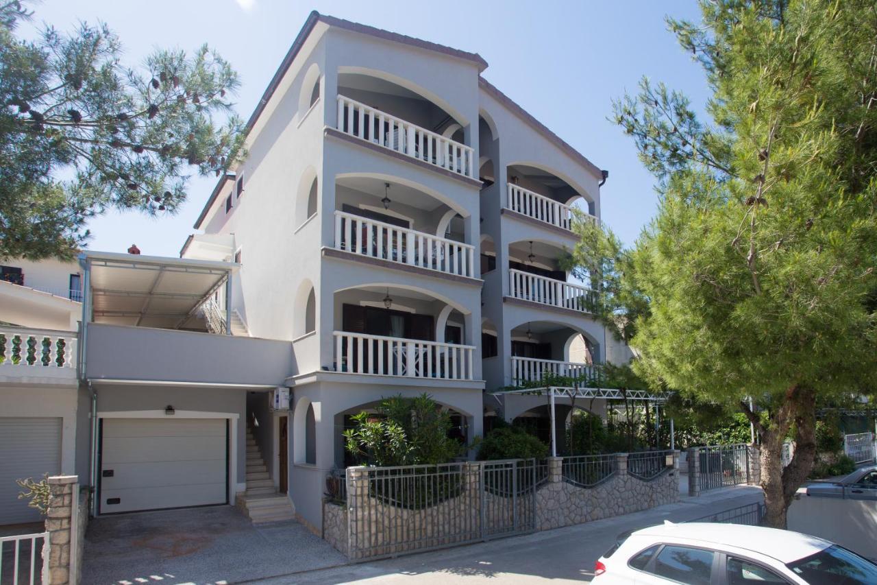 Apartmani Stanic เซเกต วรันยีชา ภายนอก รูปภาพ