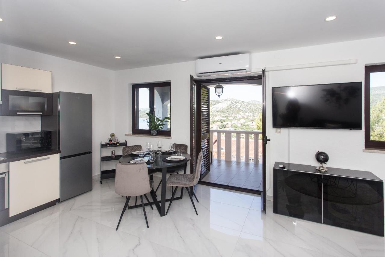 Apartmani Stanic เซเกต วรันยีชา ภายนอก รูปภาพ