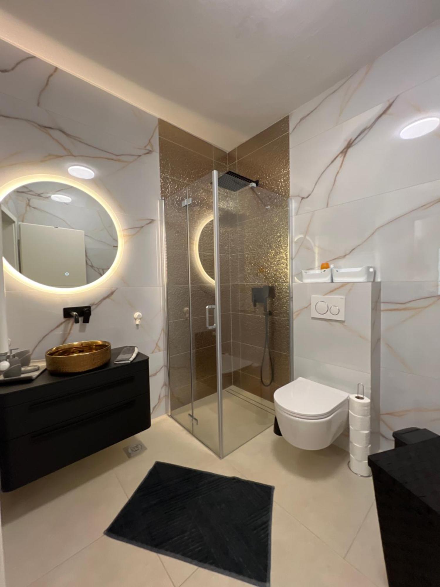 Apartmani Stanic เซเกต วรันยีชา ภายนอก รูปภาพ